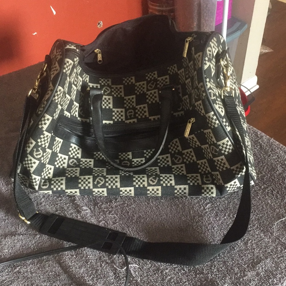 Etienne Aigner tote